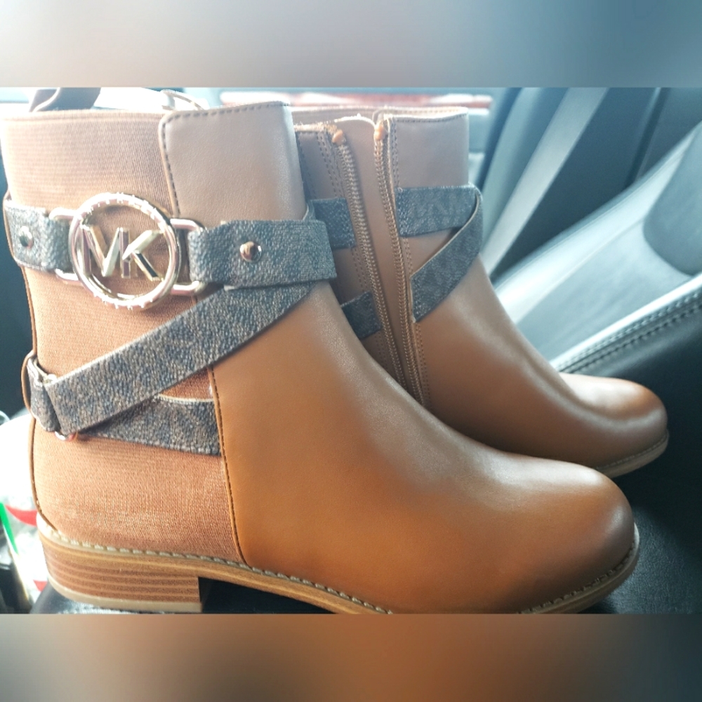 Michael Kors Boots